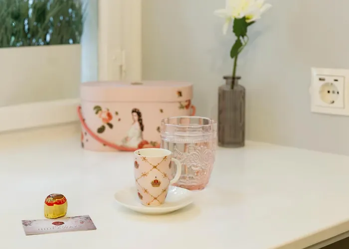 Hideaways - Your Boutique In Historic Old Town