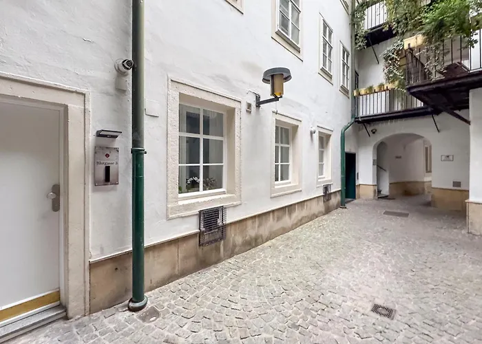 Hideaways - Your Boutique In Historic Old Town Wenen