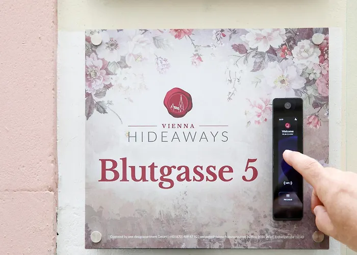 Hideaways - Your Boutique In Historic Old Town * Wenen