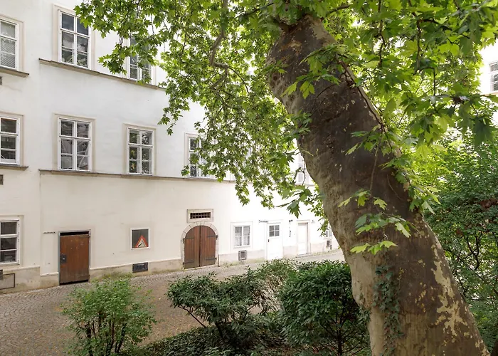Hideaways - Your Boutique In Historic Old Town Wenen